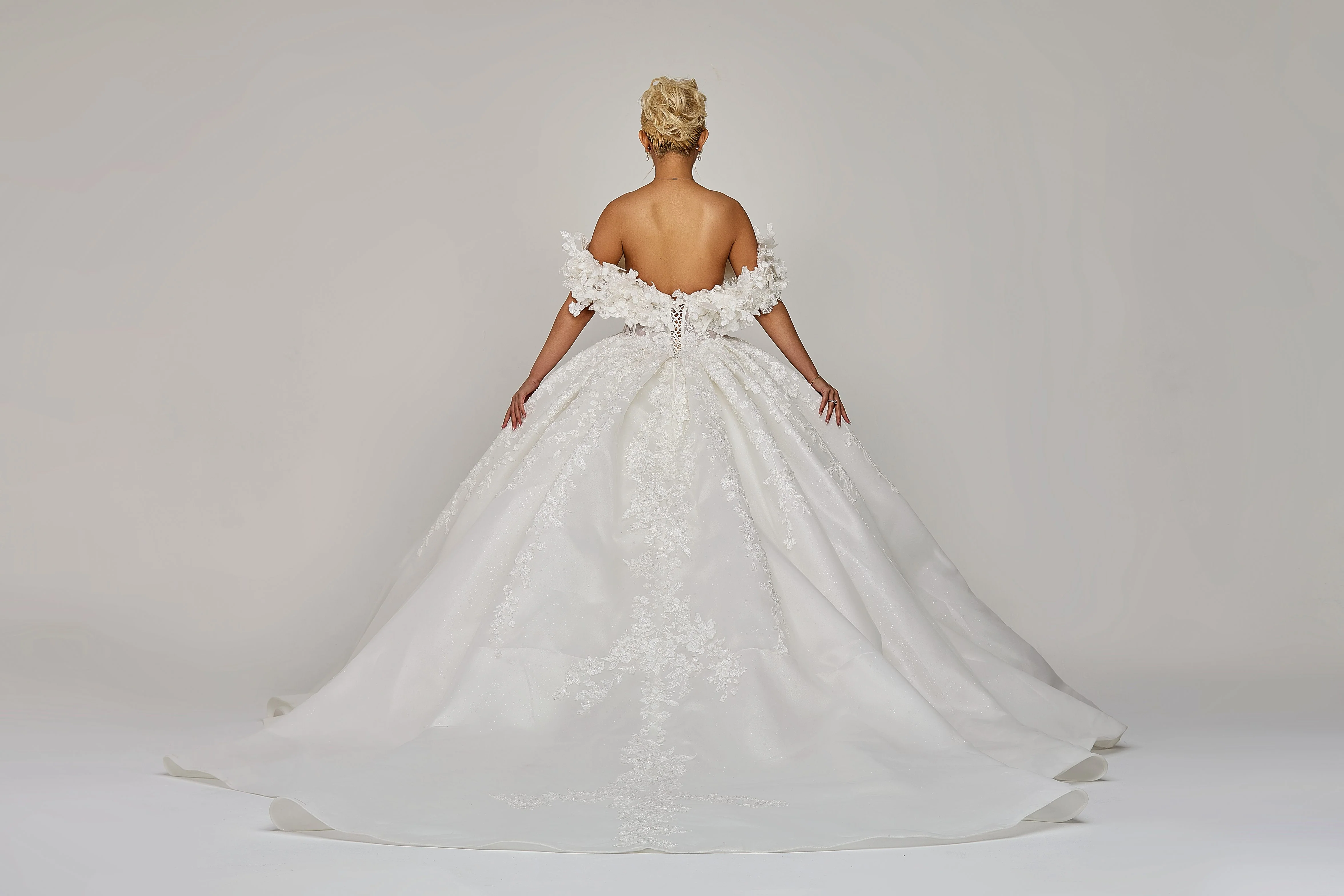 Amelia Wedding Dress - Image 5