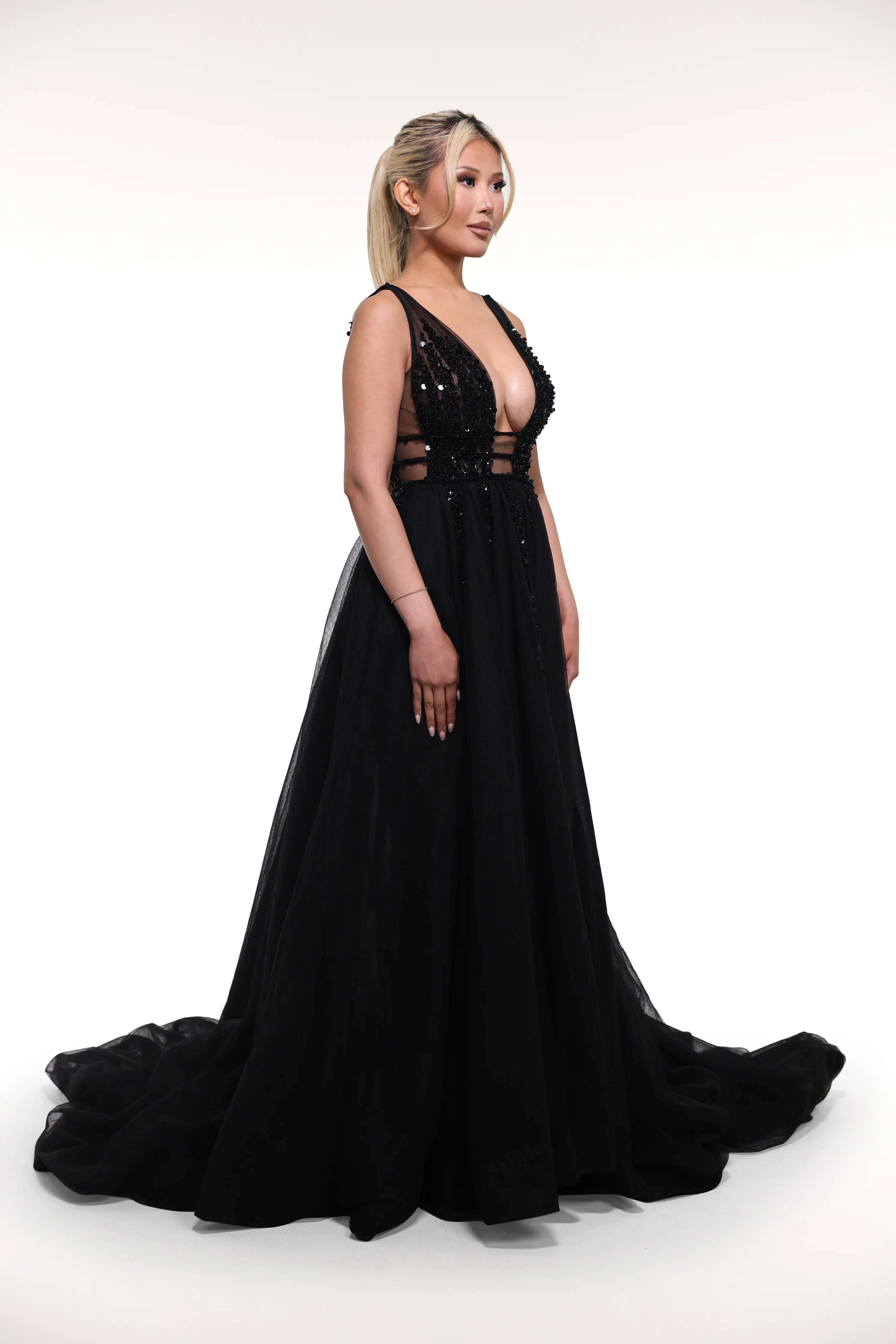 Sample Sale 255 - Image 4