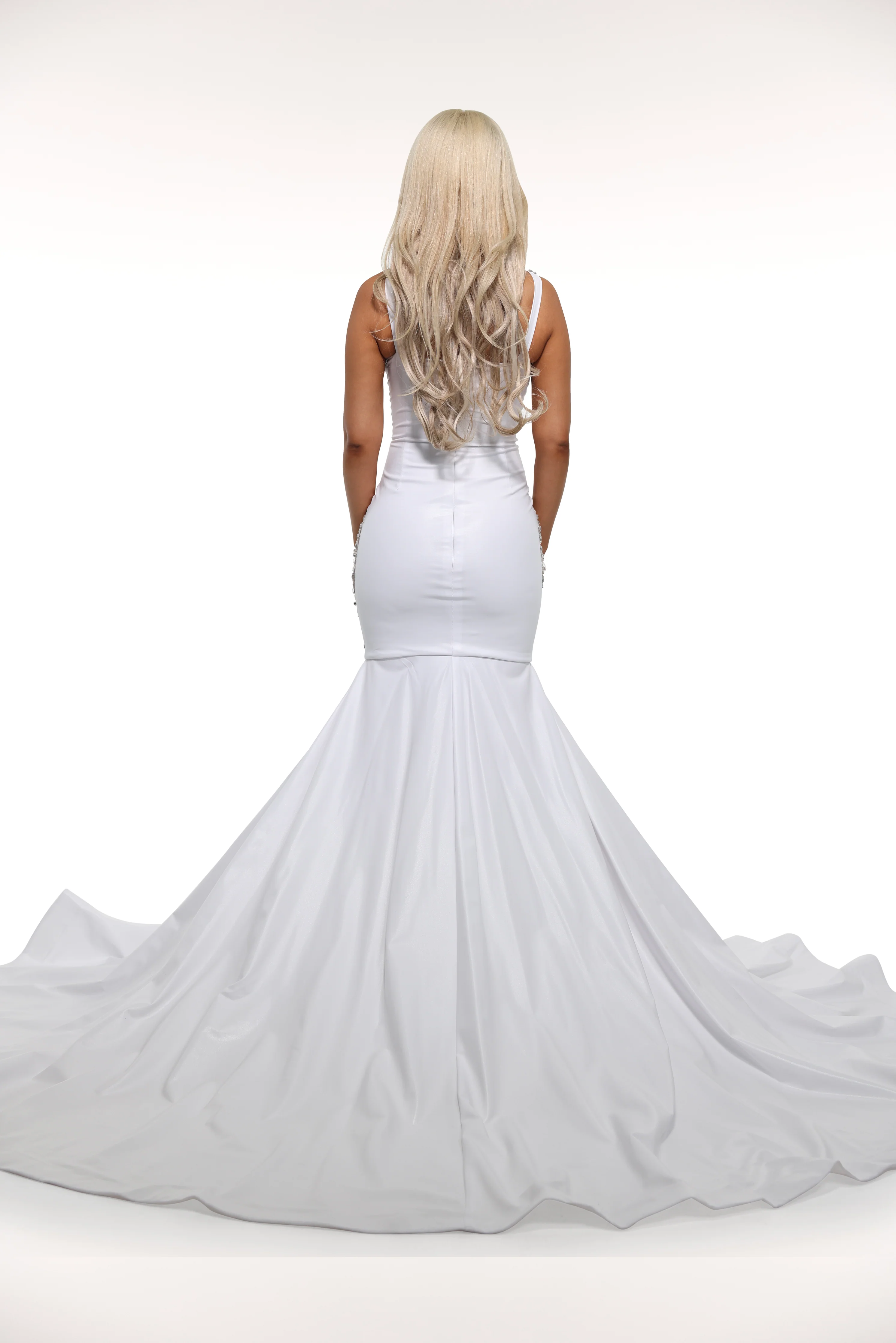 Kina Gown 2.0 - Image 4